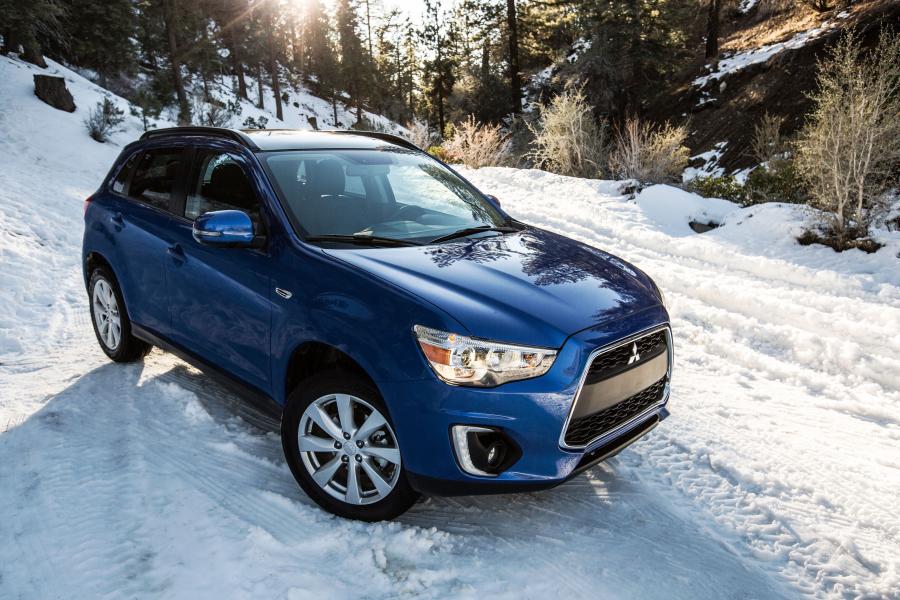  Mitsubishi Outlander Sport GT 2015 года  (фото 2 из 16)